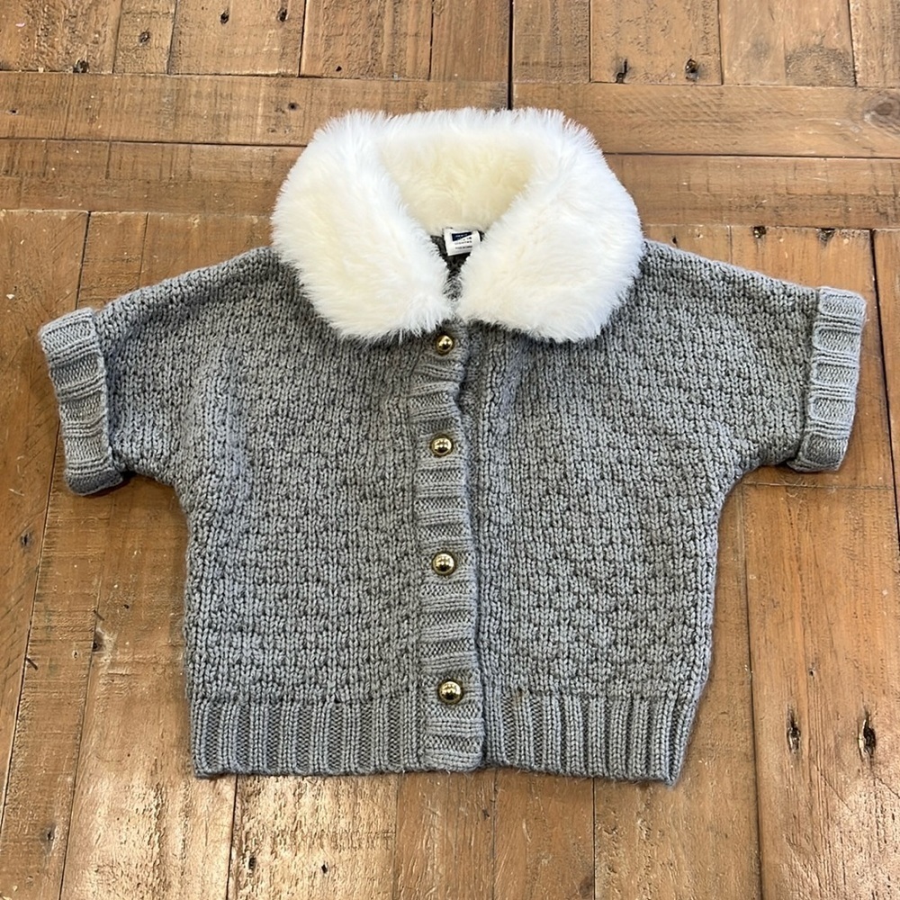 Janie ams jack gray faux fur cardigan sweater